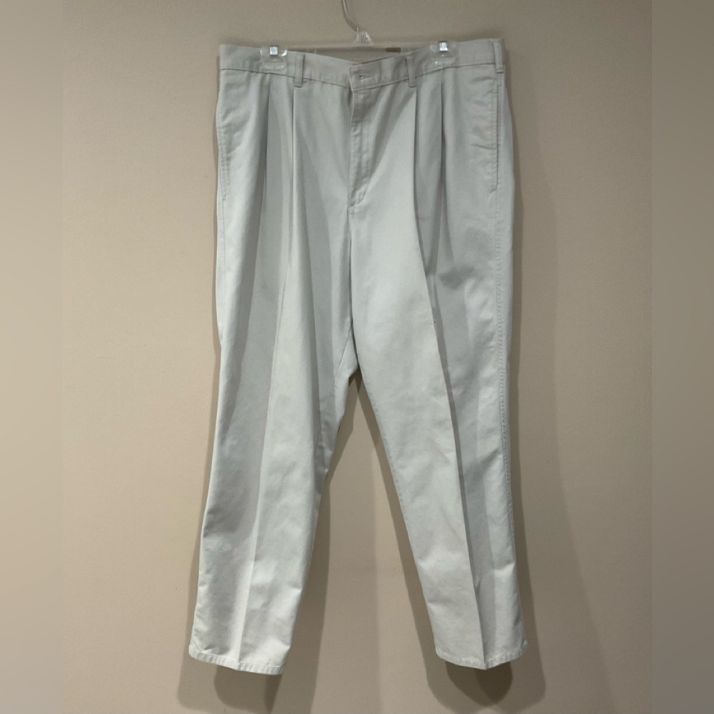 🌺🌺Lee Man’s 100% Cotton, Pleated Pockets Pants, Size 38x31